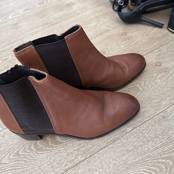Brown and Black Ankle Boots - Picture 1 of 3